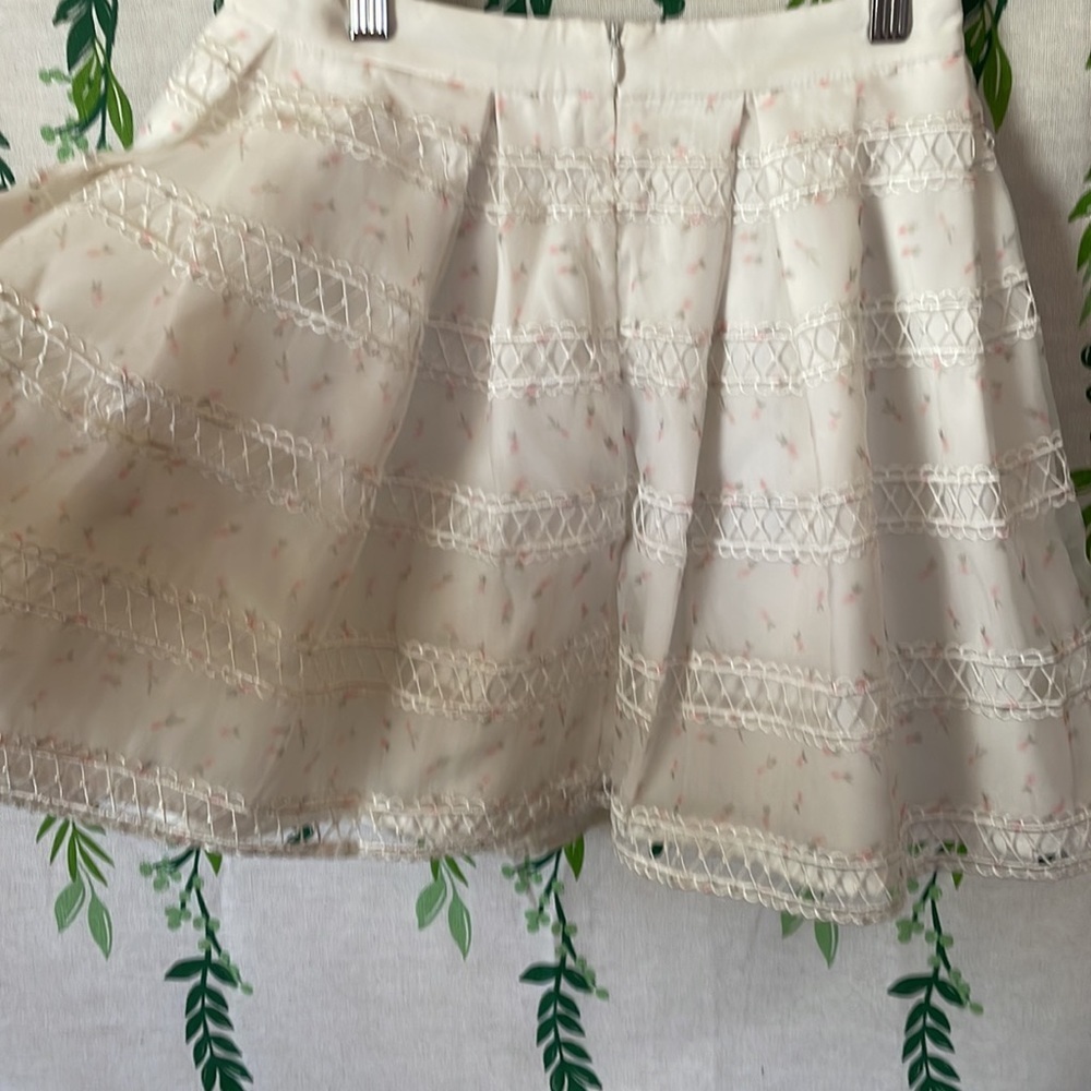 Size XS Endless Rose Floral Skirt C3 - Picture 5 of 6